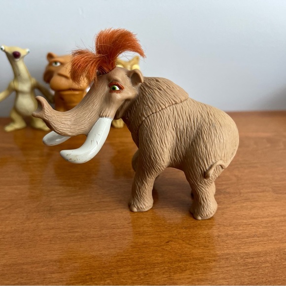 Ice Age 2 Burger King Kid's Meal Character Toy Lot - Picture 2 of 6
